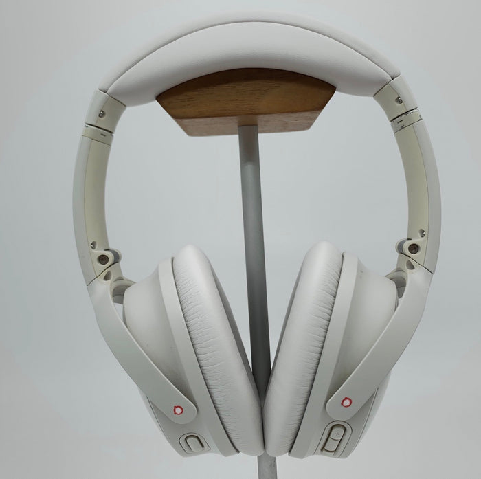 Casque Bose QuietComfort 45 blanc, vue de face