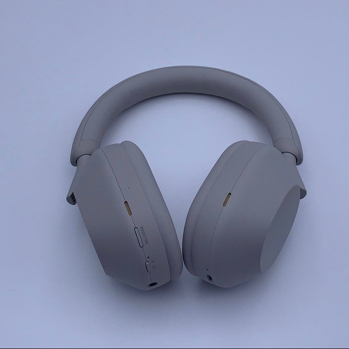 Exemplaire n°2 : boutons, prise jack et port USB-C