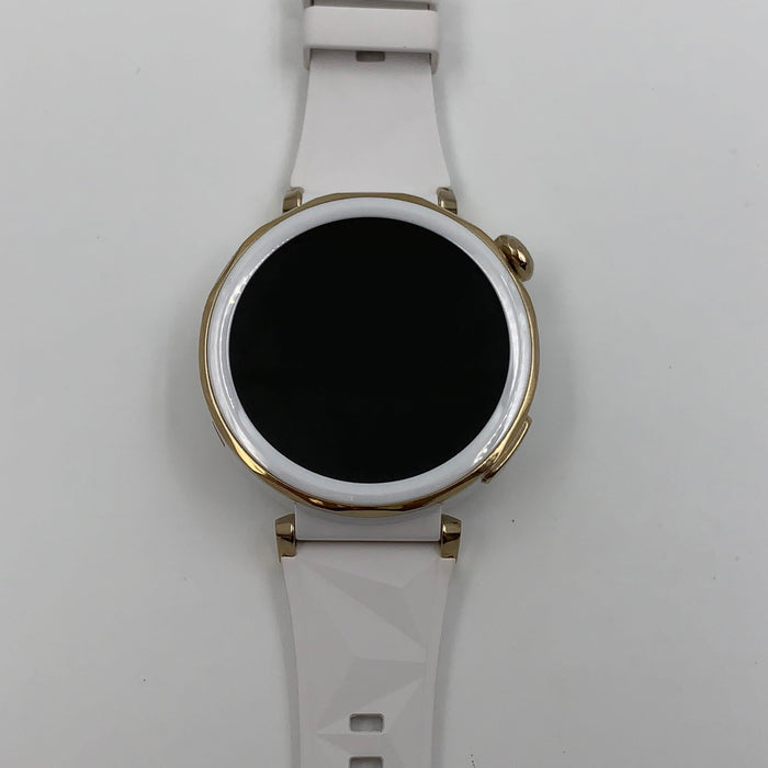 Huawei WATCH GT 5 Pro — exemplaire 374263572 — photo réelle 2