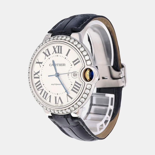 Cartier Ballon Bleu 42 mm, vue de trois quarts