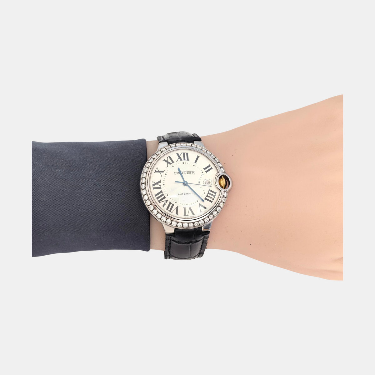 Cartier Ballon Bleu 42 mm portée au poignet