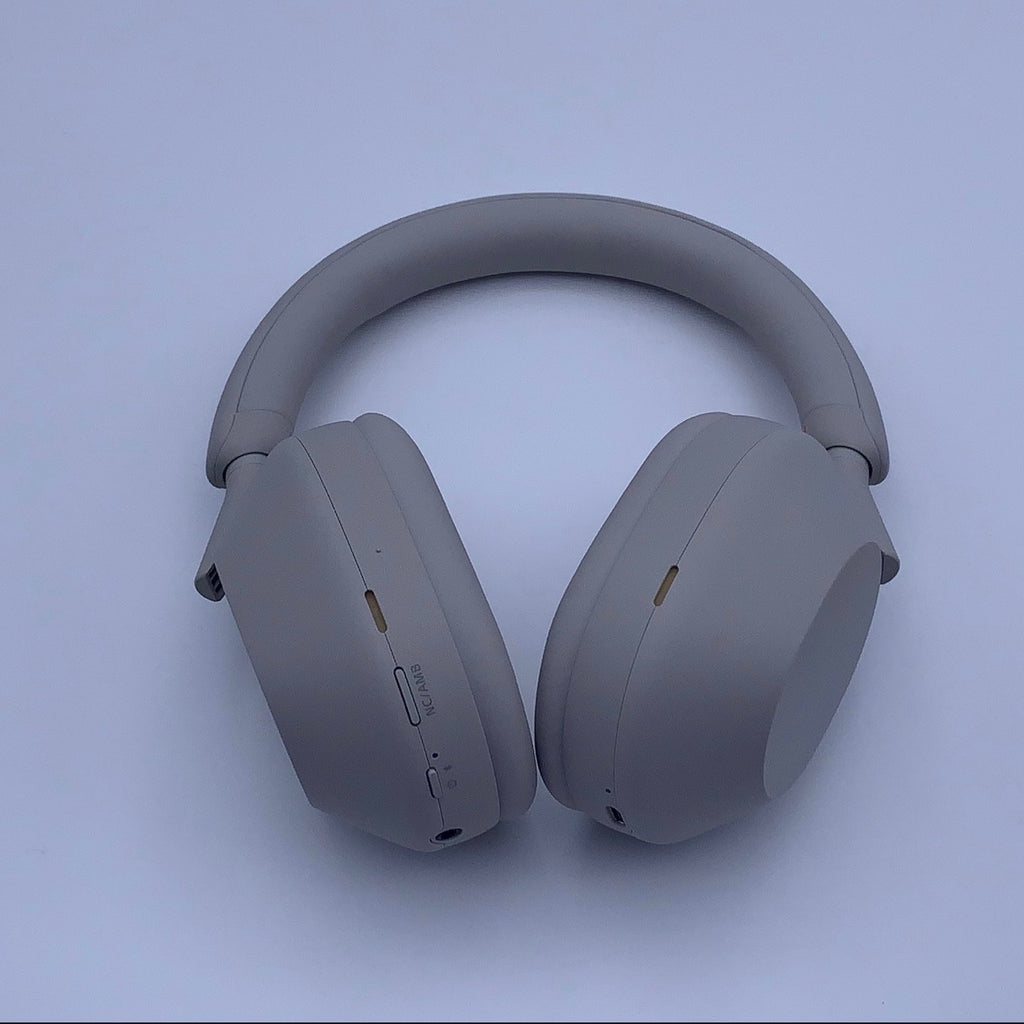 Exemplaire n°2 : boutons, prise jack et port USB-C