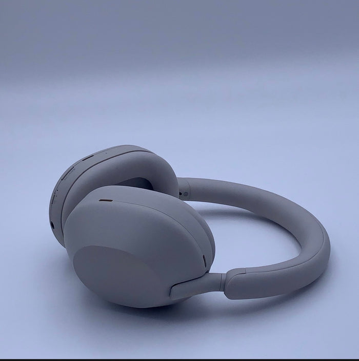 Exemplaire n°2 : casque, vue latérale