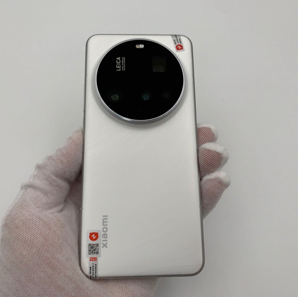 Xiaomi 15 Ultra blanc, dos et module photo Leica