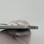 Tranche inférieure et port USB-C